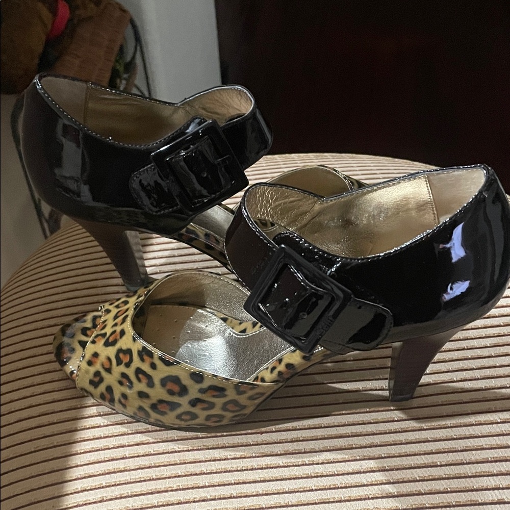 Leopard Print and Black Women's “Sofft” Heels buckle strap 8.5 M